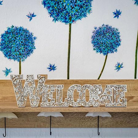 Blue Butterfly Apartment Skopelos Town Ngoại thất bức ảnh